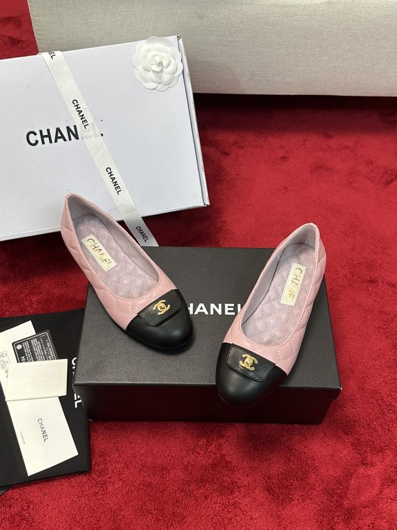 Chanel Low Shoes